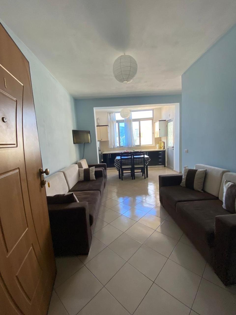 Tulipani Apartments Near Promenade Saranda Kültér fotó