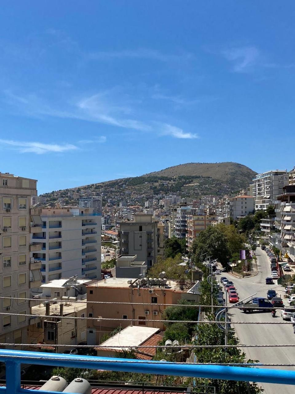 Tulipani Apartments Near Promenade Saranda Kültér fotó